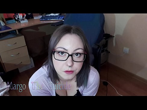 ❤️ Musikana aneSexy ane Magirazi Anoyamwa Dildo Zvakadzama paKamera Hard porn ️❤